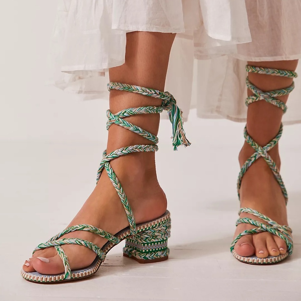 EUC Amambaih Isabel Sandals - Picture 2 of 12